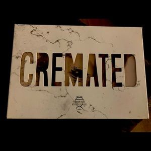 Jeffree star cremated pallet/never swatched